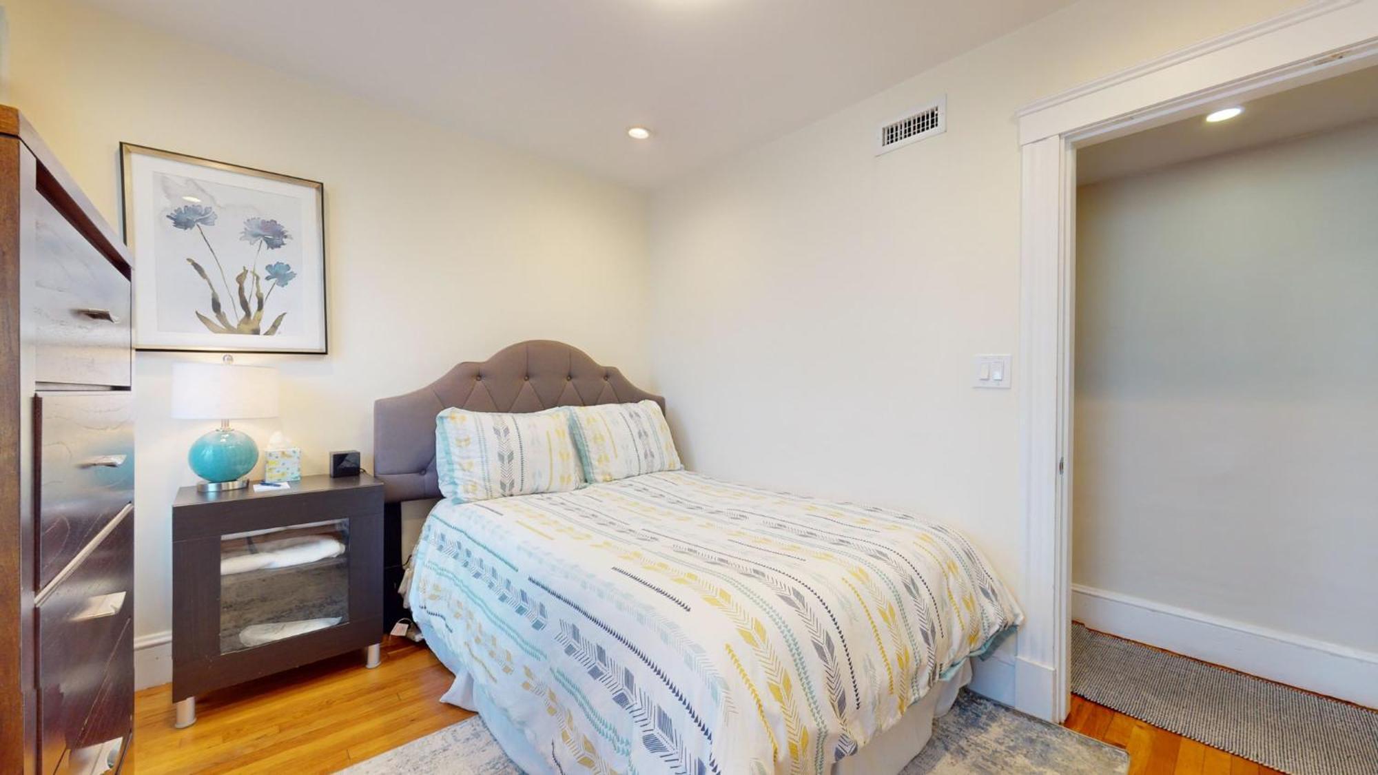 Updated 45 Bed Near Mit, Harvard, Tufts, Red Line Apartment *