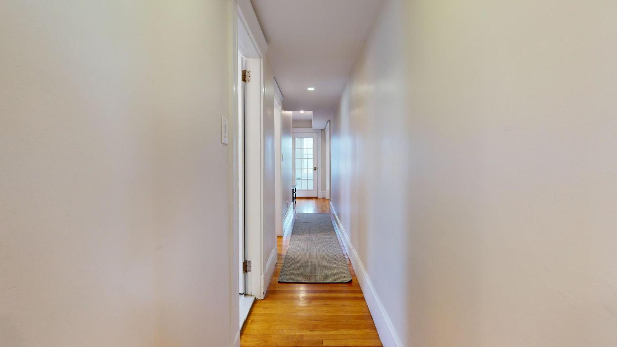 Updated 45 Bed Near Mit, Harvard, Tufts, Red Line